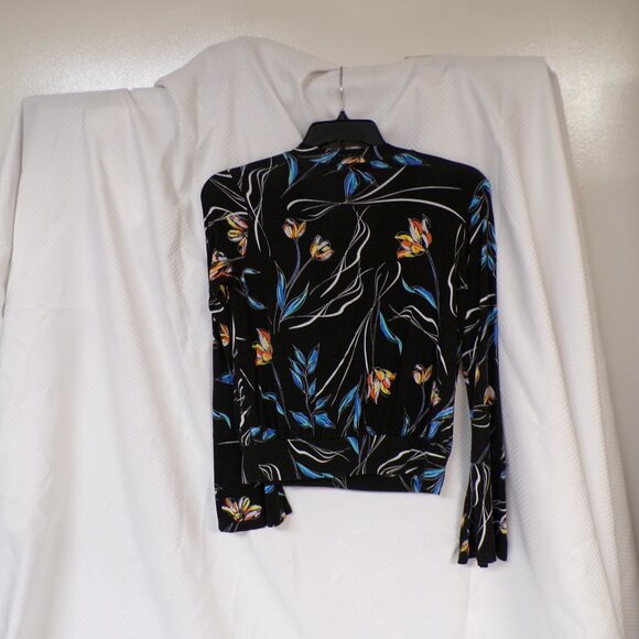 FINN & GRACE FLOURAL LONG SLEEVE DRESS BLOUSE - Picture 2 of 8